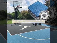 Dalle de sol sport emboîtable en PP antidérapante 340x340mm pour terrain de basket-ball