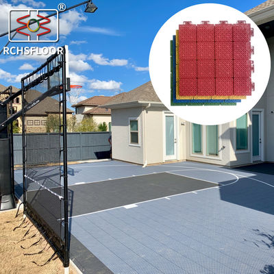 414g Carreaux de sport modulaires extérieurs Cour de basket-ball Carreaux de polypropylène enroulés