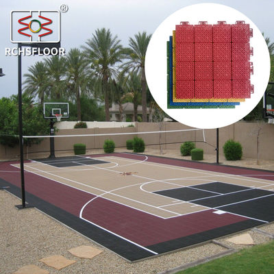 Carreaux de sport modulaires pour le tennis 340*340*18,1 mm Carreaux en plastique pour un terrain de basket
